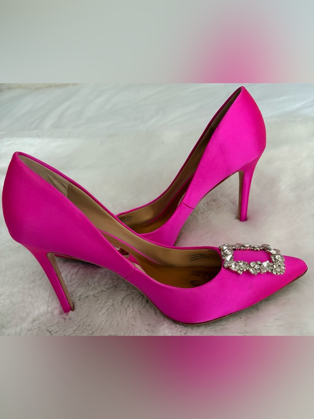 Badgley Mischka Cher Hot Pink Fuchsia Satin Crystal Buckle Pumps Heels Size 9 - Picture 6 of 8